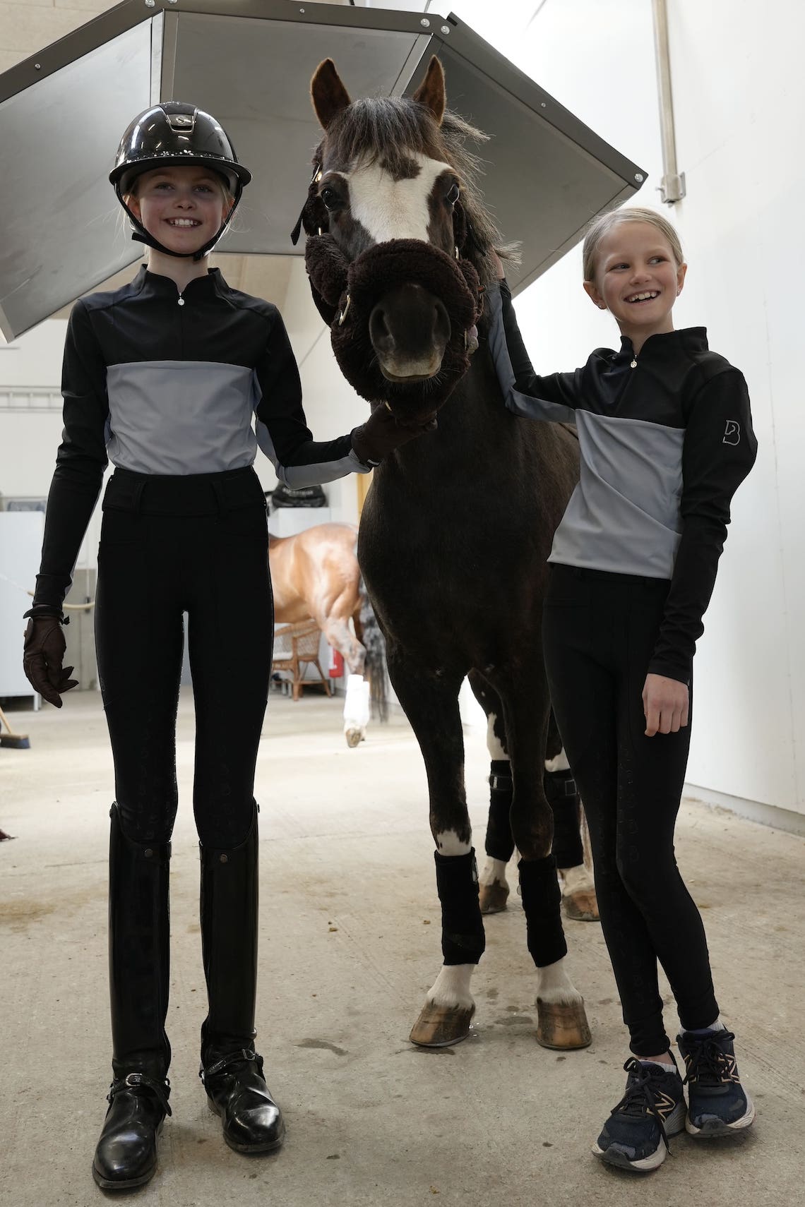 YR Ocala Black and Grey Top Long Sleeve - BREIJA