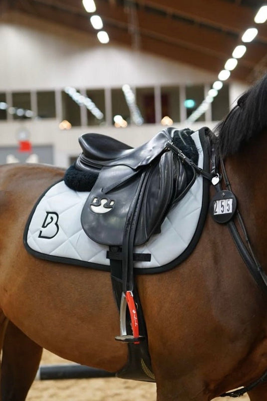 Arctic Grey Jump Saddle Pad - BREIJA