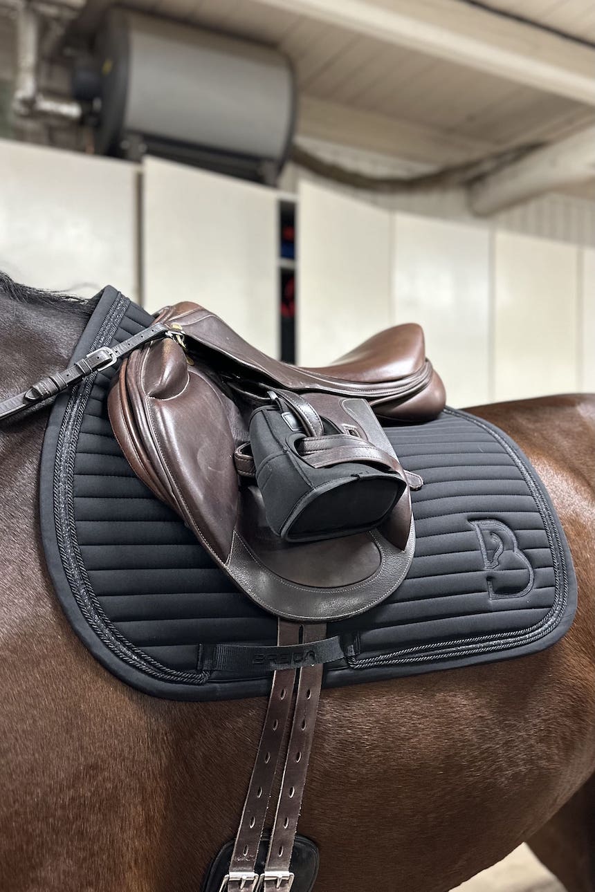 Sparkle Black Jump Saddle Pad - BREIJA